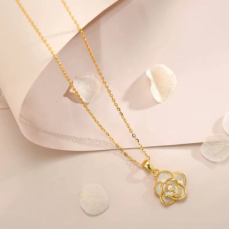 Collier Minimaliste Doré