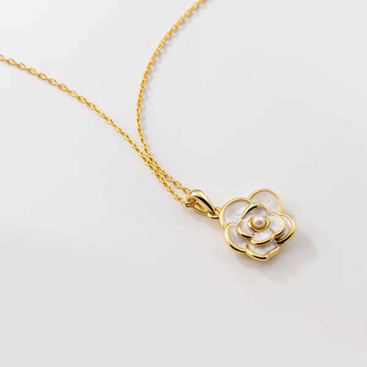 Collier Minimaliste Doré