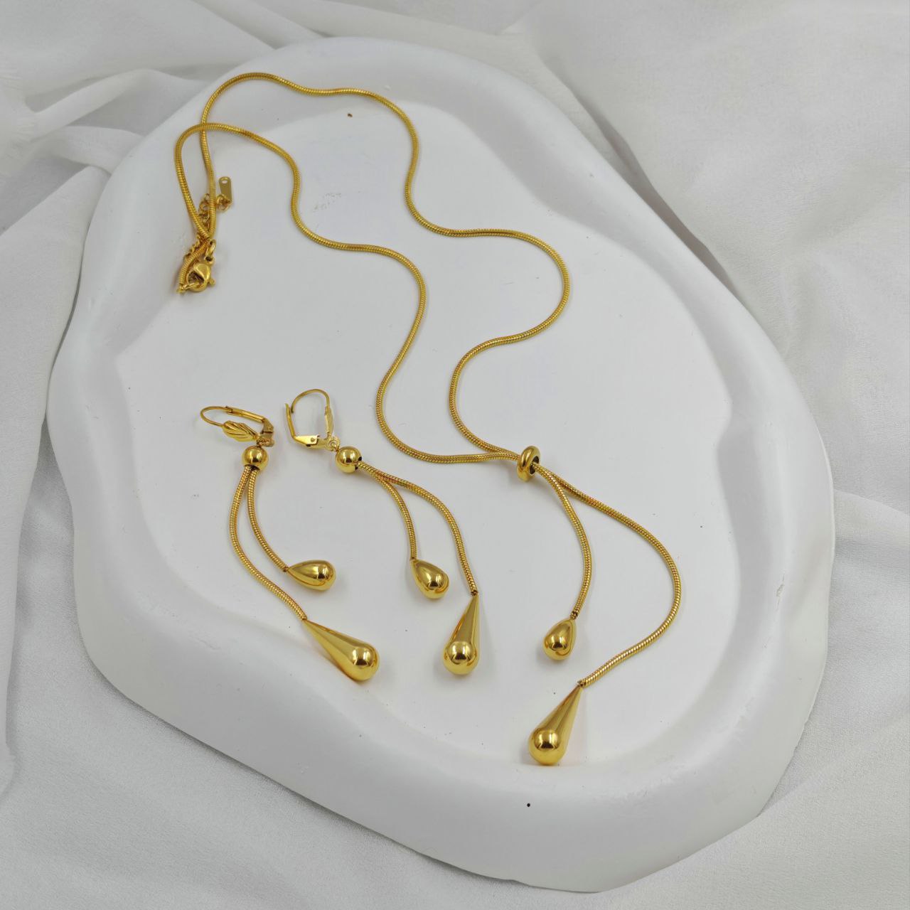 PARUEE BOOTEGA LARME ASCENSEUR 2 Pièces – Collier, Boucles